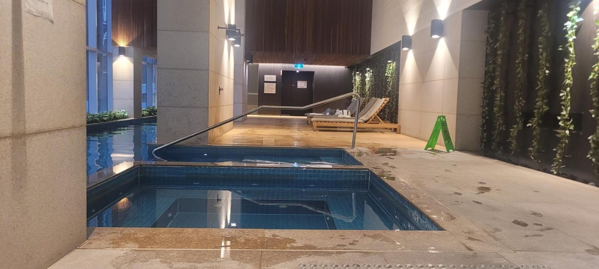 L4608 Good View, Southencross,free Steam And Dry Sanua,pool,gym Melbourne